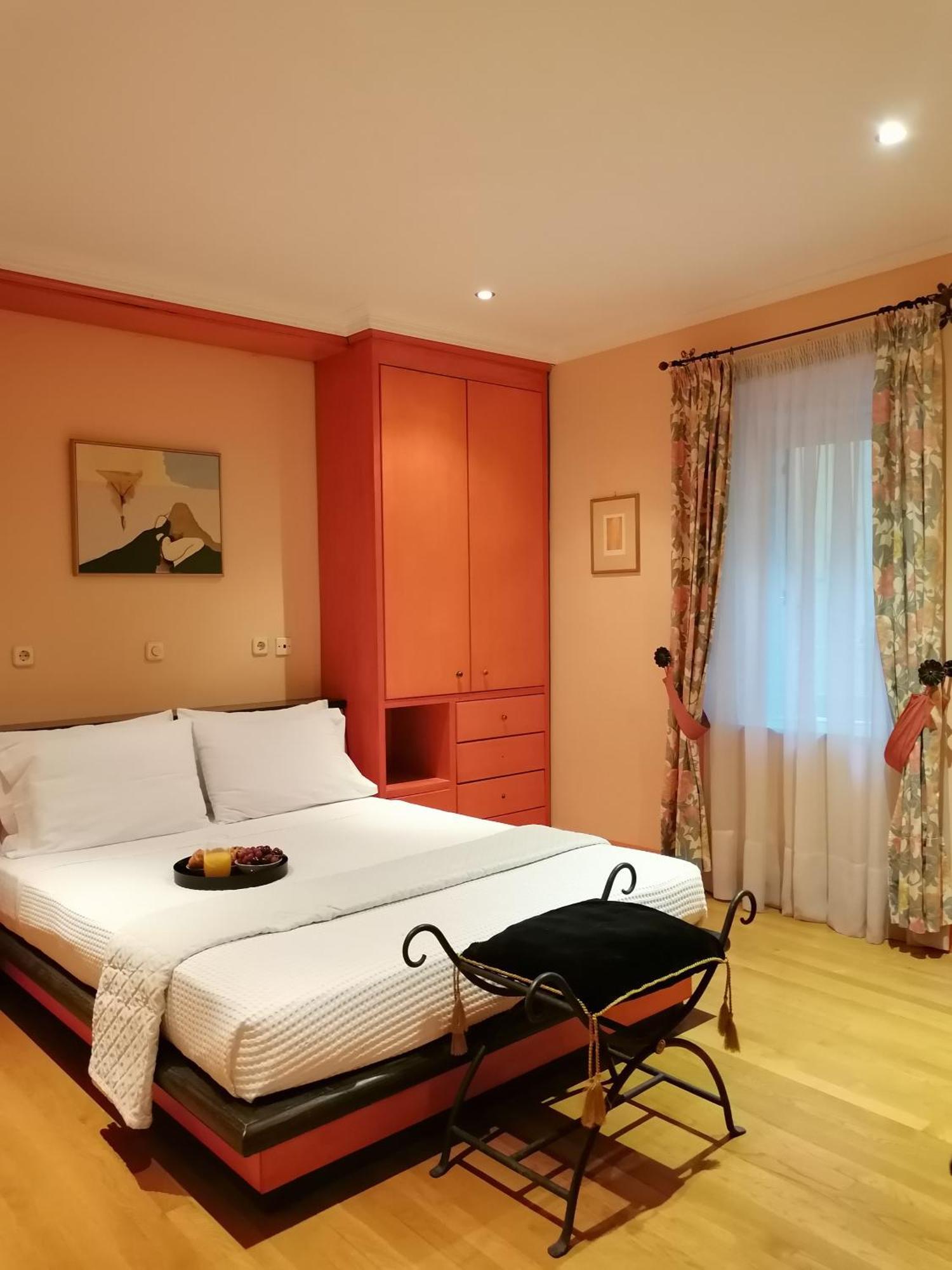 Palazzo Luxury - View To Liston Square & Old Fortress Of Corfu Old Town *